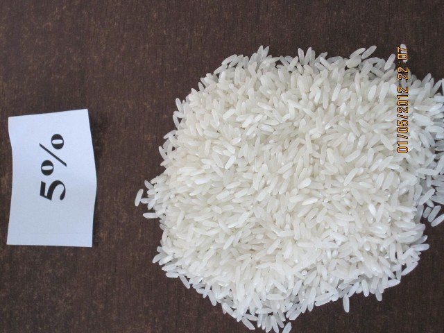 Gạo trắng hạt dài 5% tấm - Agrimexco Ca Mau - Công Ty CP XNK Nông Sản Thực Phẩm Cà Mau